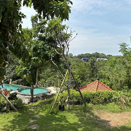 Ringsun Homestay Uluwatu バドゥン エクステリア 写真