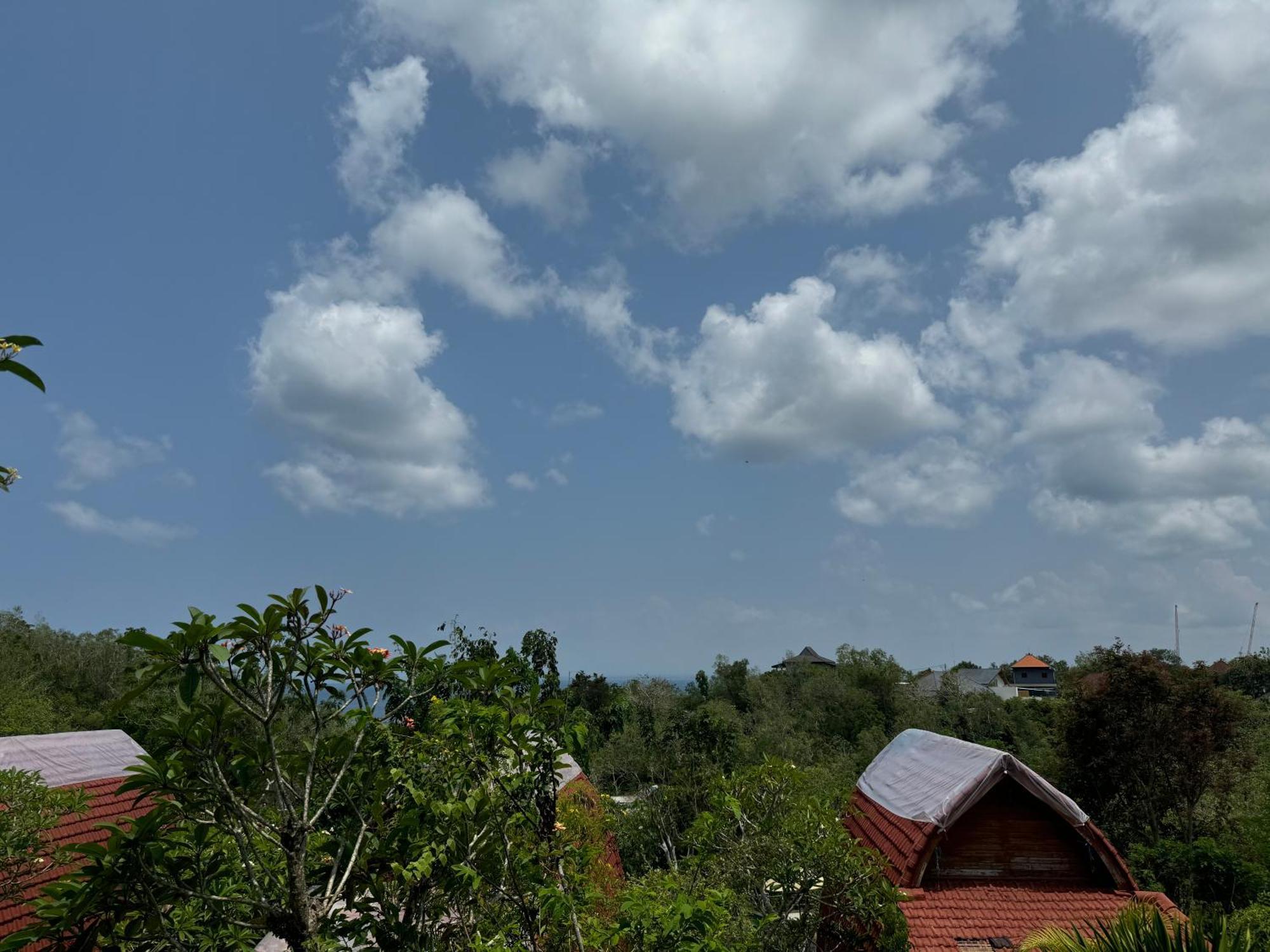 Ringsun Homestay Uluwatu バドゥン エクステリア 写真