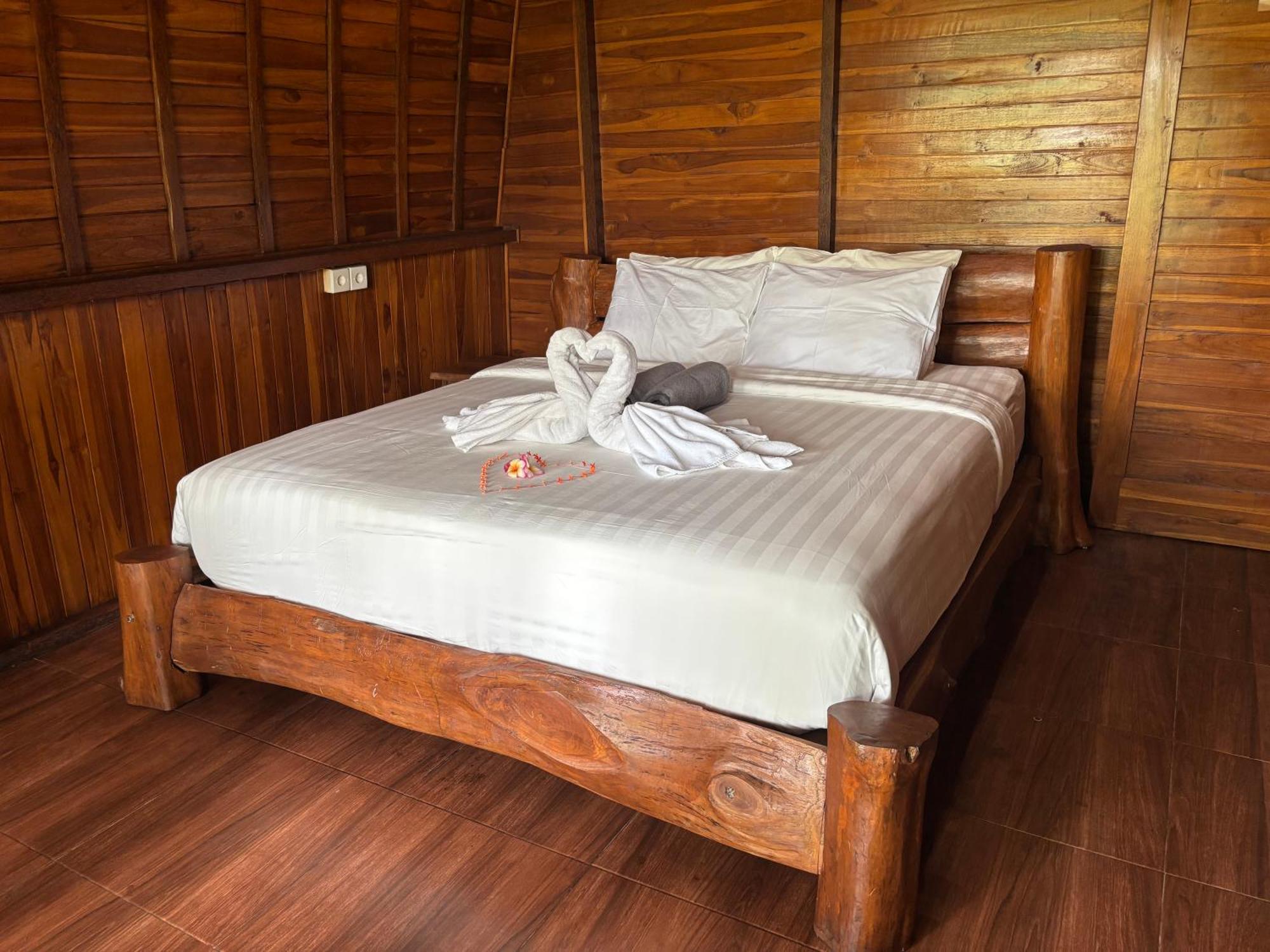 Ringsun Homestay Uluwatu バドゥン エクステリア 写真